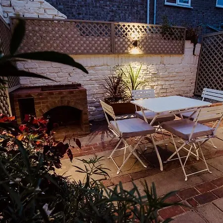 Dom wakacyjny Artistic Hideaway Within York's Ancient Walls York