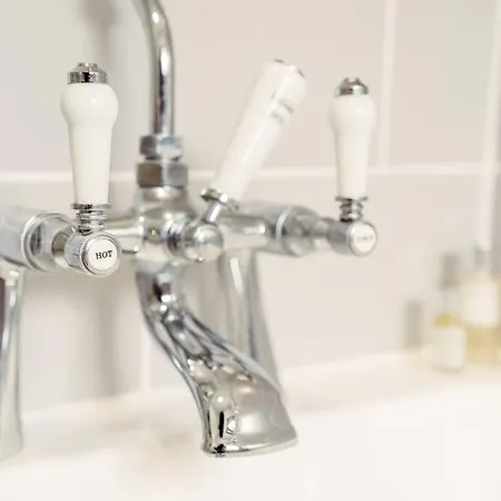 Artistic Hideaway Within York's Ancient Walls *