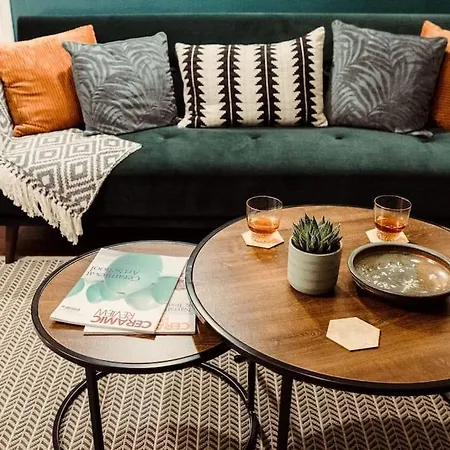 Artistic Hideaway Within York's Ancient Walls Ferienhaus